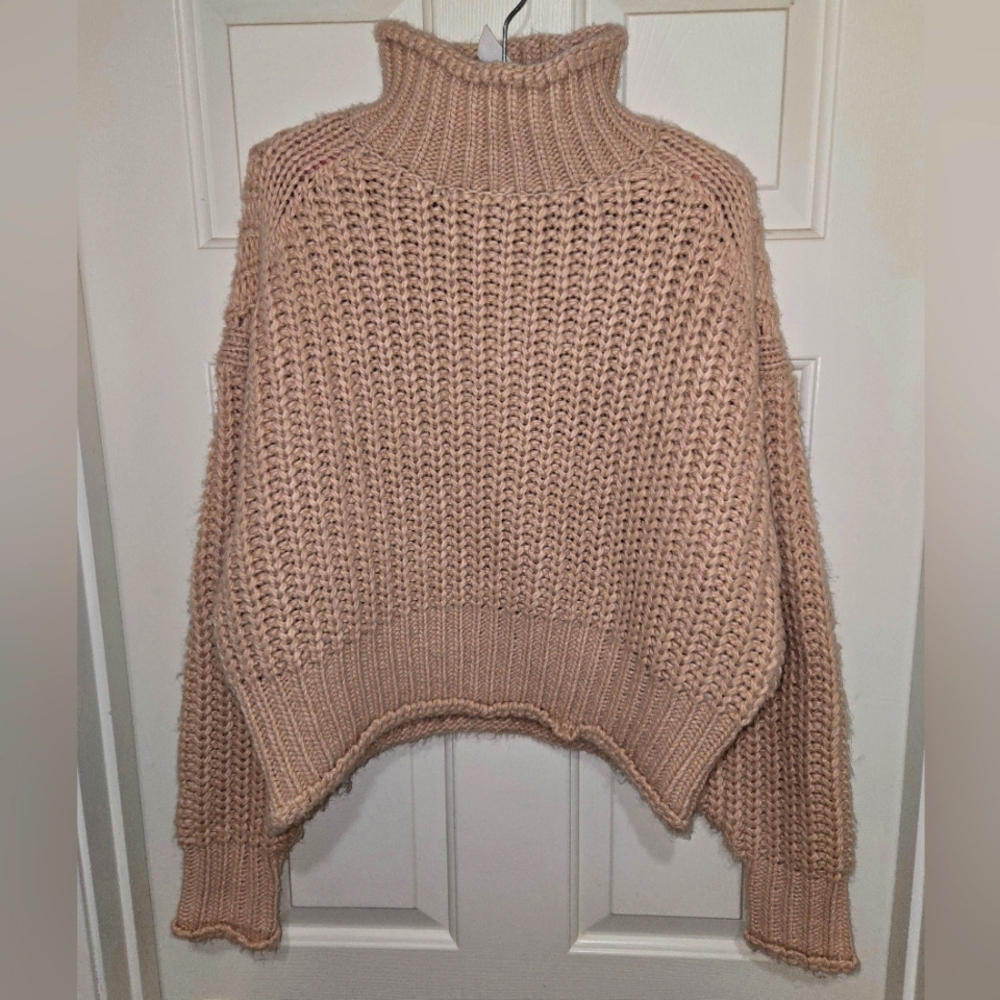 H&M chunky cropped mock turtleneck sweater size s